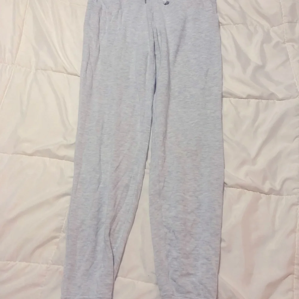 Lululemon Ready to Rulu High-Rise Jogger in Heather Grey - Picture 3 of 8